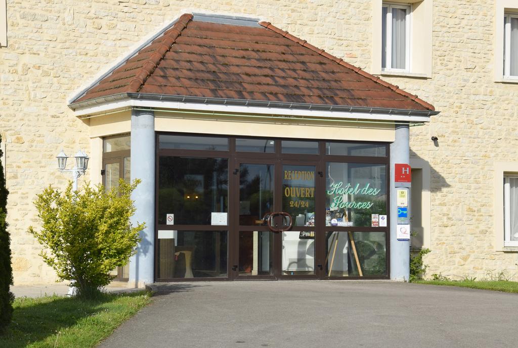 Logis Des Sources Hotel Créney-près-Troyes Buitenkant foto