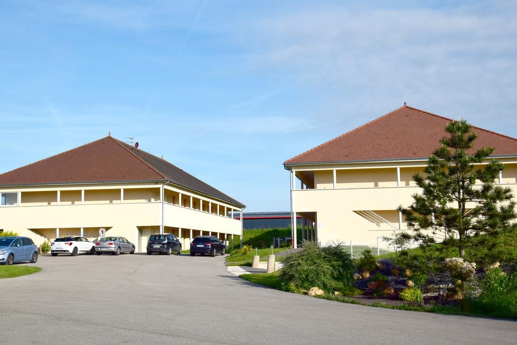 Logis Des Sources Hotel Créney-près-Troyes Buitenkant foto