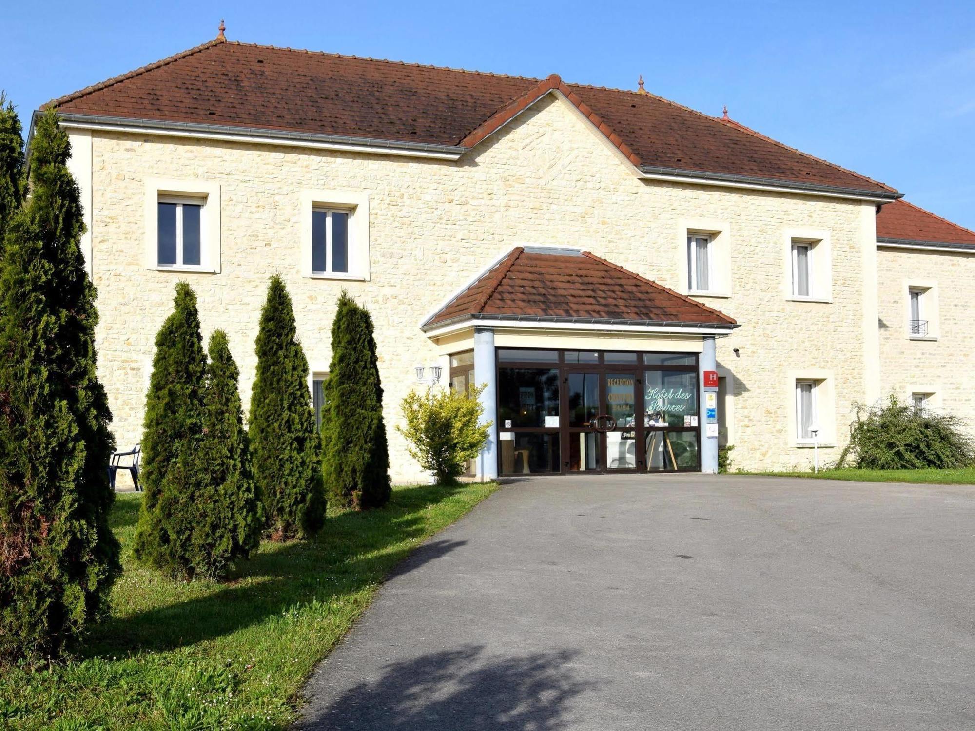 Logis Des Sources Hotel Créney-près-Troyes Buitenkant foto